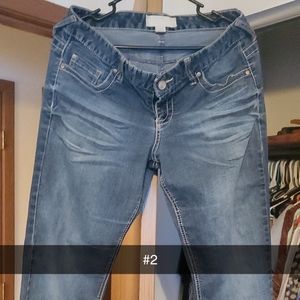Maurices jeans